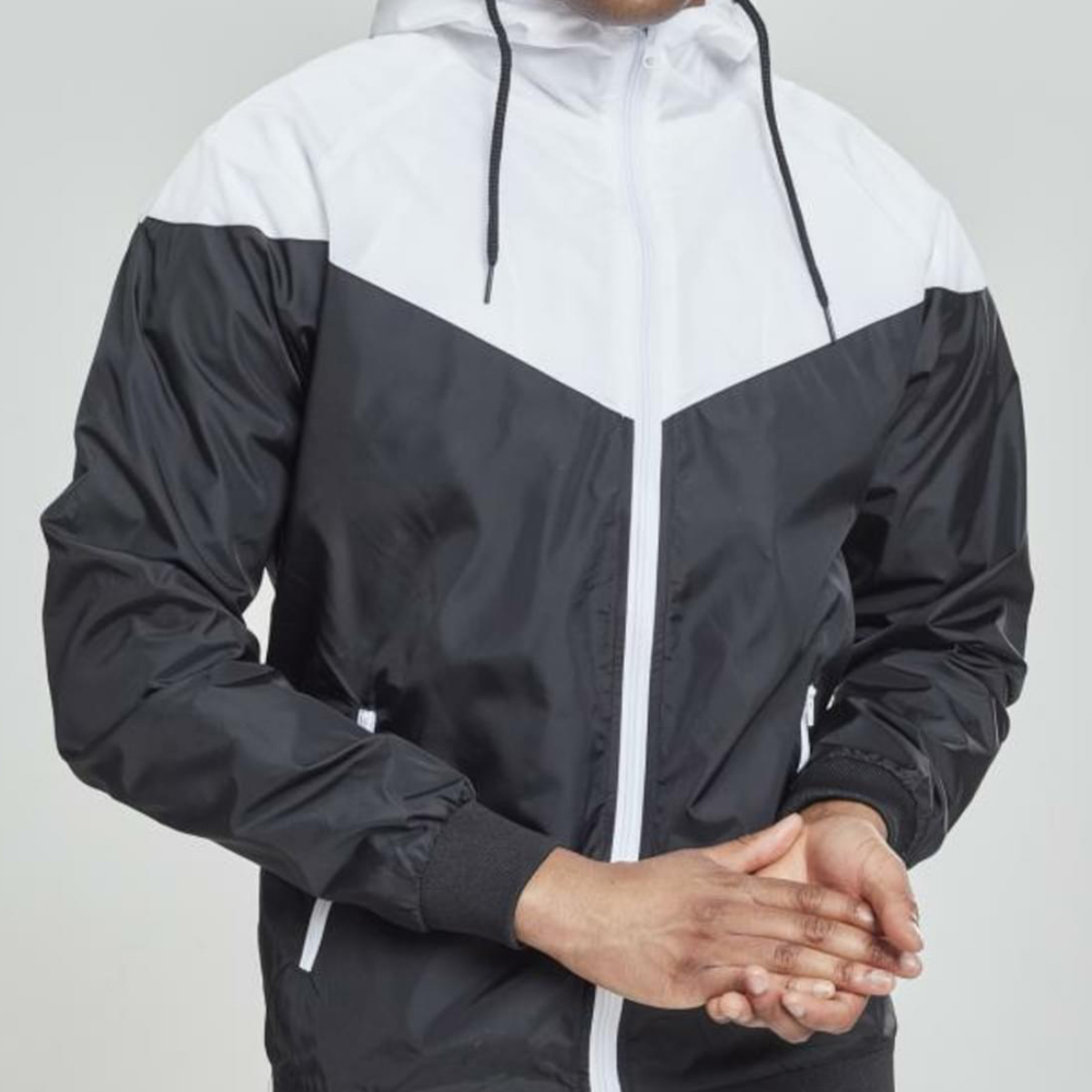Urban Classics "Arrow Windrunner" Black/White