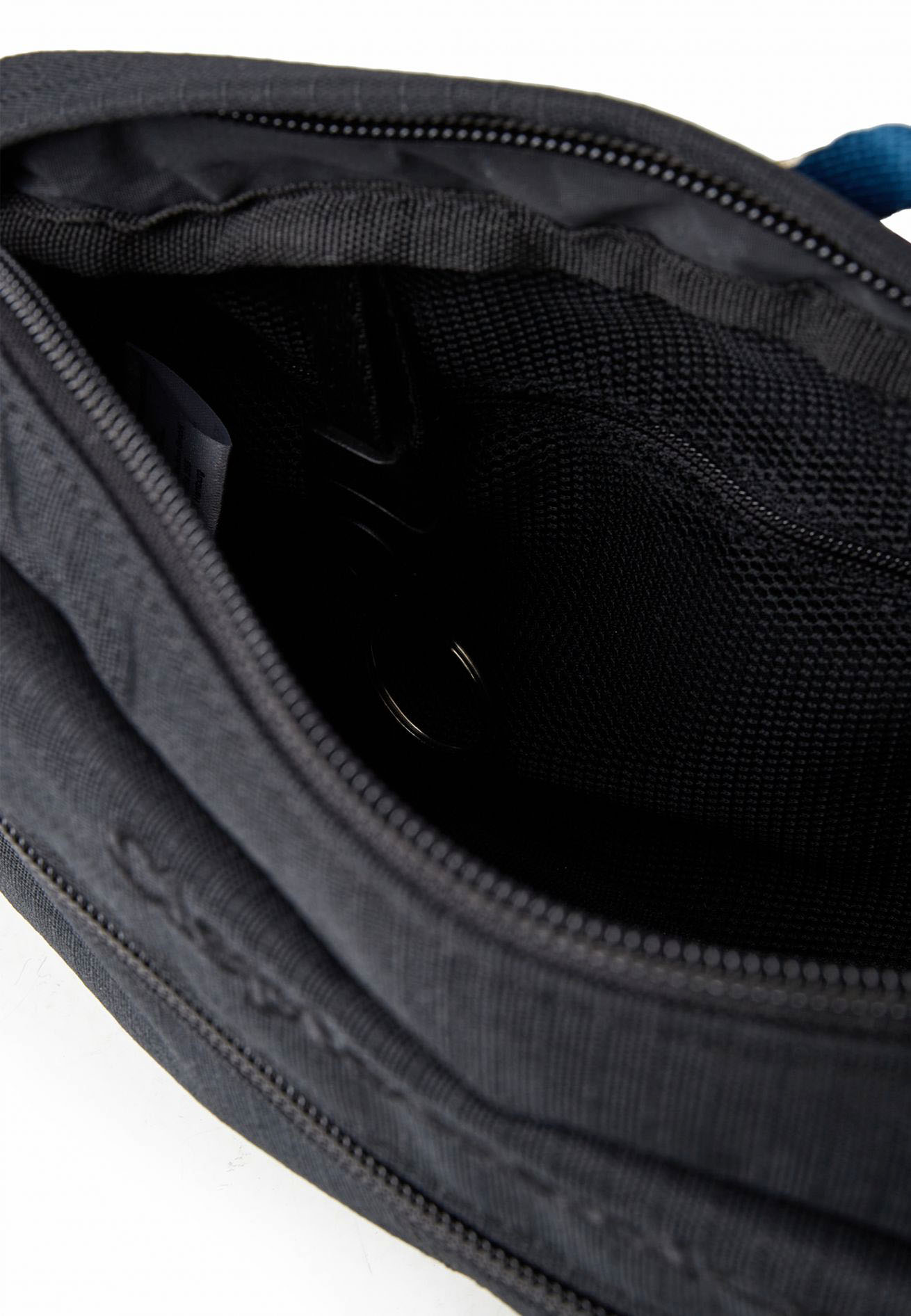 Cleptomanicx_Hipbag_ThreePoint-03 Cleptomanicx Hipbag "Three Point Linkage" Black