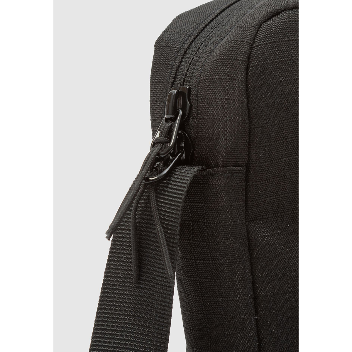 Cleptomanicx Hipbag "Shoulder Bag" Black