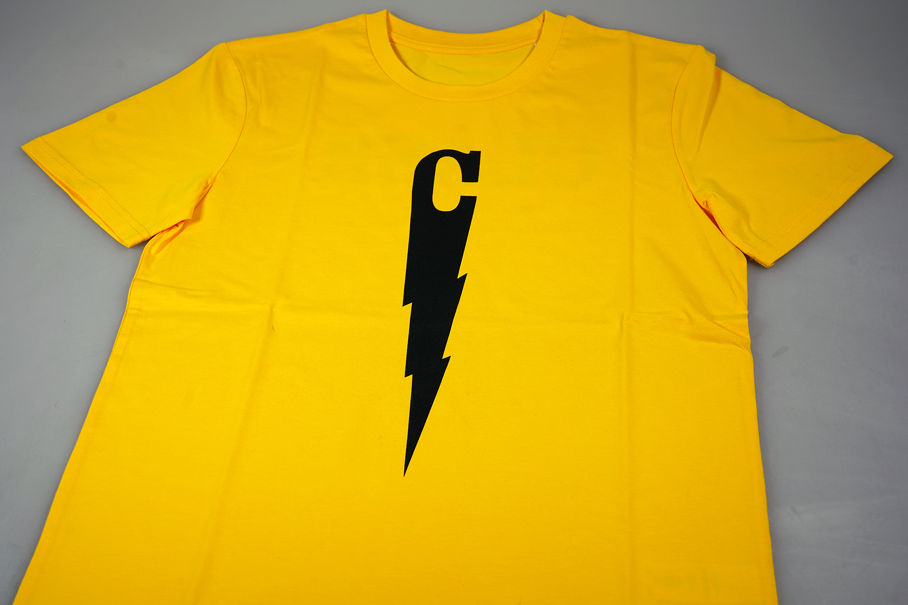 Clash T-Shirt "Thunder" Yellow/Black