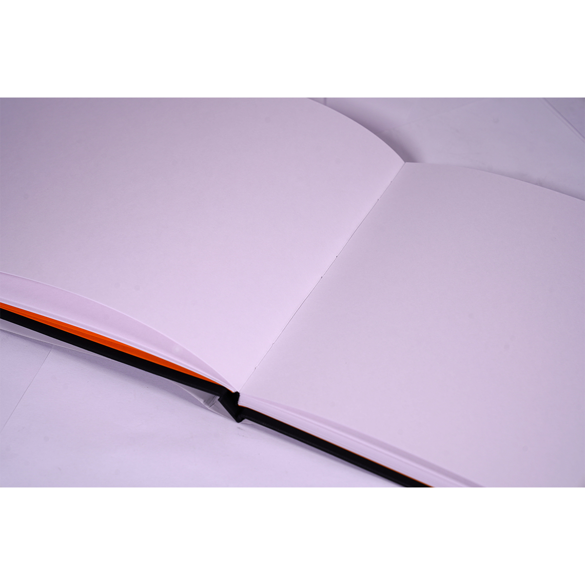 Molotow "One4All Professional Sketchbook" A4 Querformat