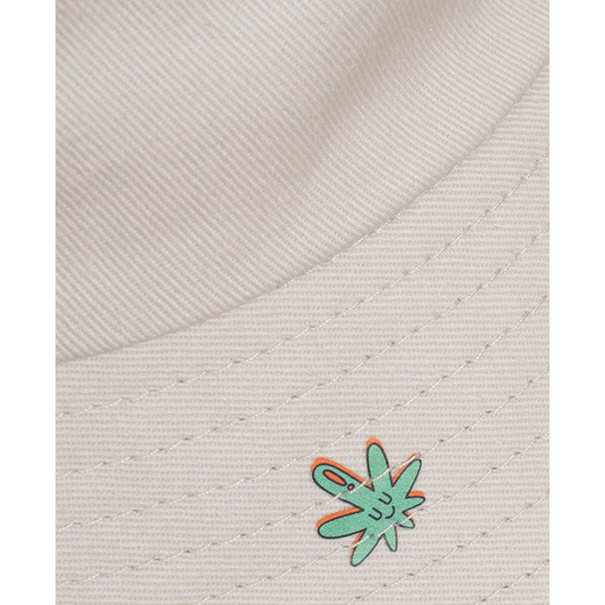 THCREW "Small Friends Bucket Hat" - Beige