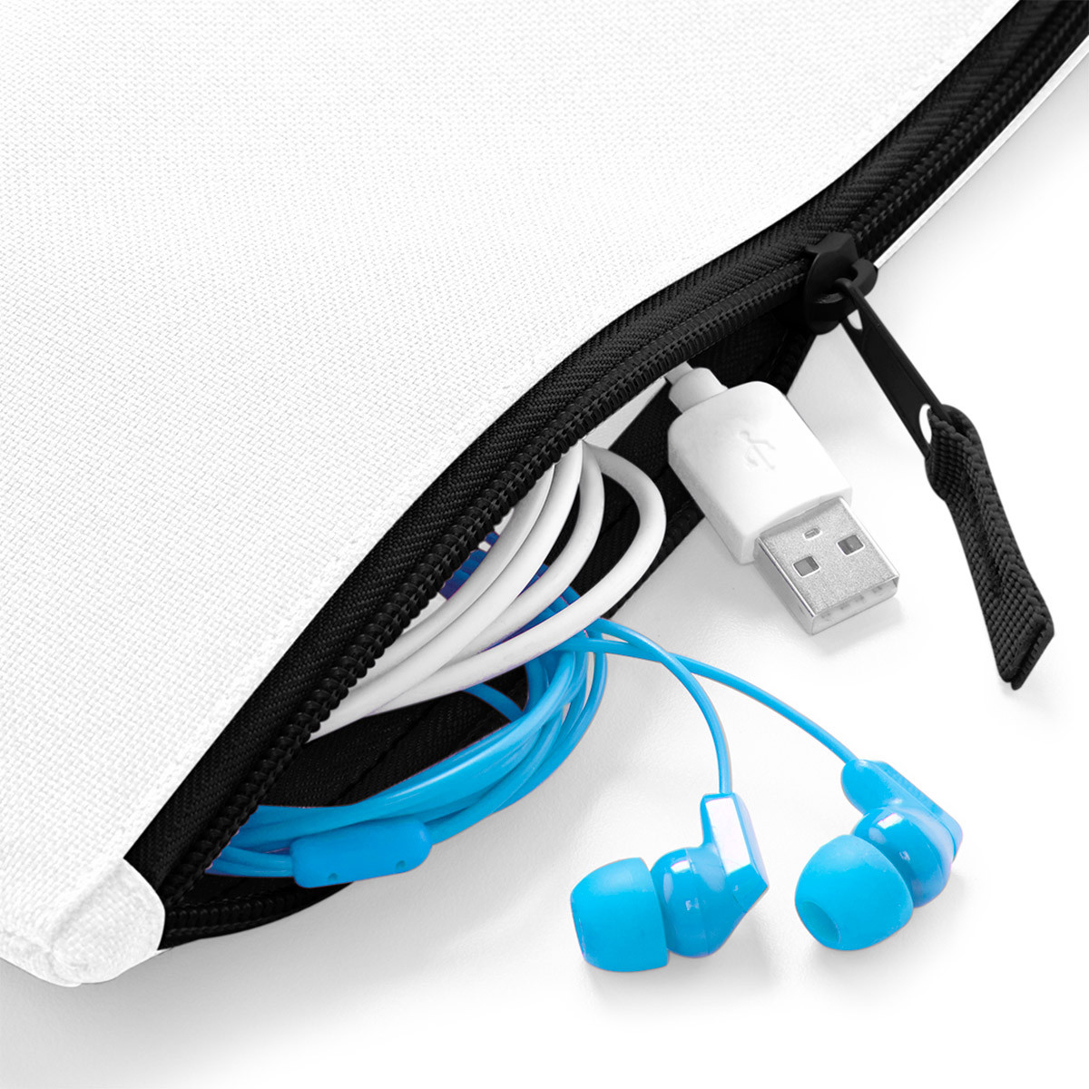 Bild3-white BagBase BG38 "Grab Accessoires Pouch" (20x28cm) White/Black