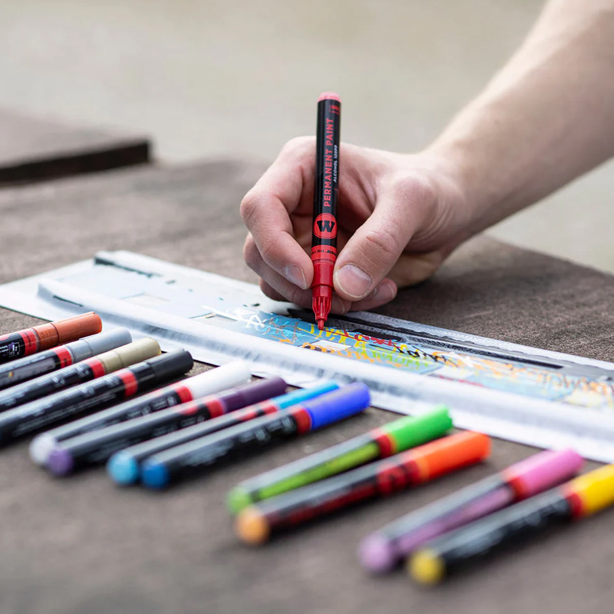 Molotow "120PP" Permanent Paint Marker (2mm)