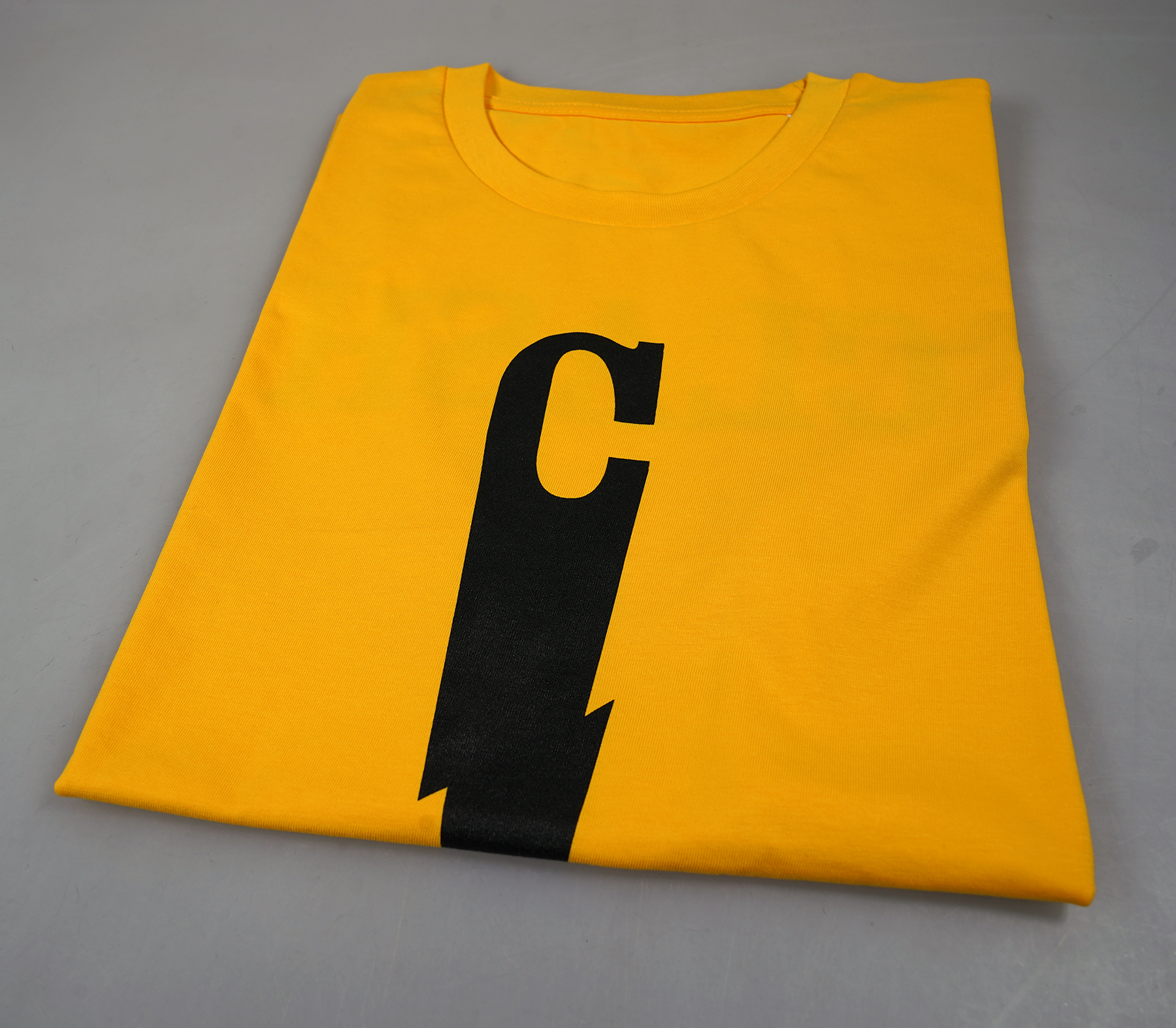 Clash T-Shirt "Thunder" Yellow/Black