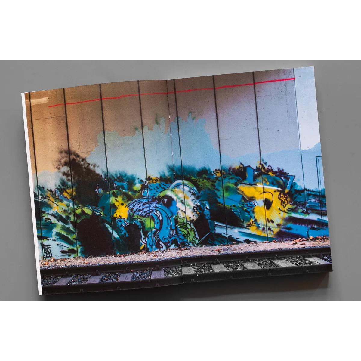 Buch "Bus126 - Let´s Disappear! (2nd Edition)"