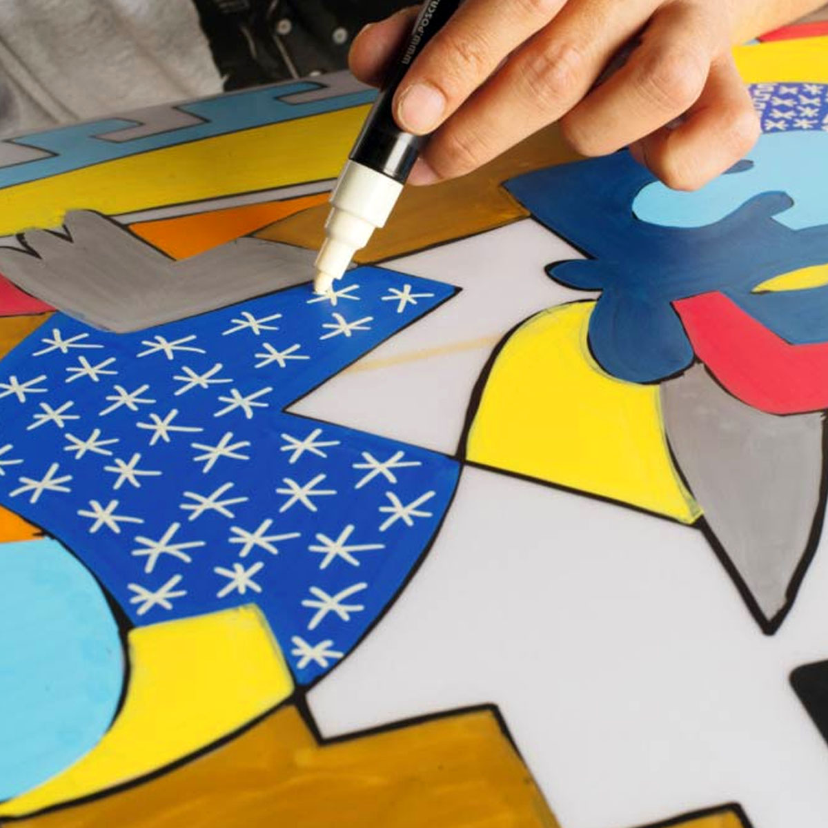 Uni Posca "PC-3M" Marker 6er Set +2 Gratis (0,9-1,3mm)